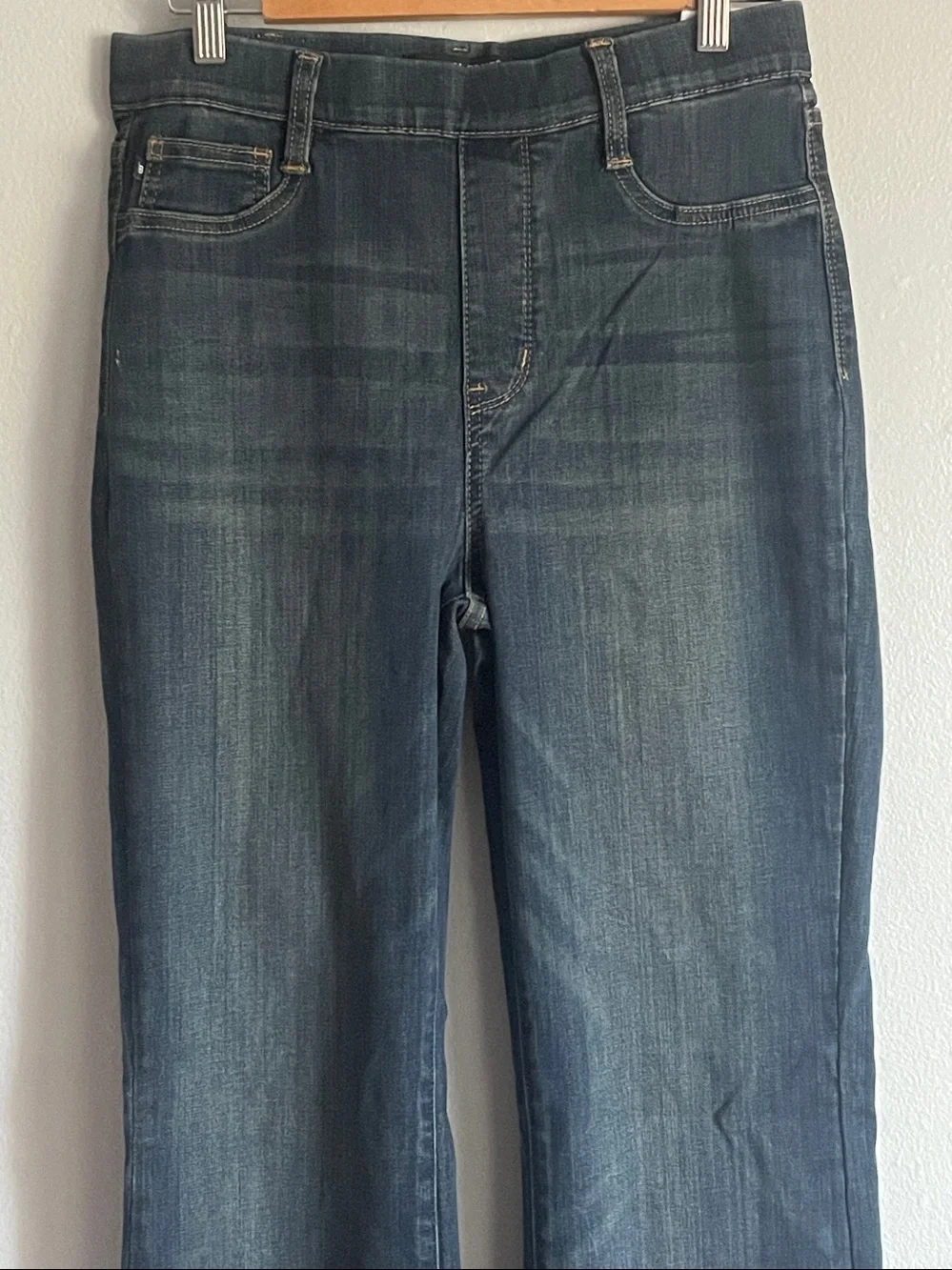 Judy Blue Pull On Wide Leg Stretch Waist Medium Wash Jeans 
Size 29/ 9 - Picture 2 of 12